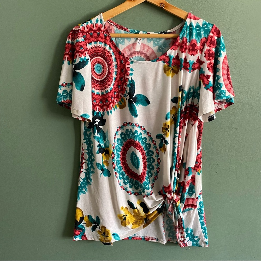 YEE | small | NWOT | tie front | top | blouse | scoop neck flutter sleeves